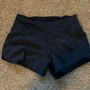 Lululemon Speed Up short
